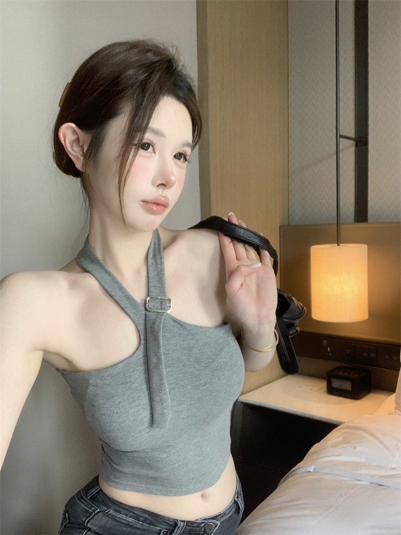 Real photos~ New style of halter neck hanger design tie high intelligence base with grey backless vest