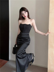 Real shot of a strapless backless slim dress