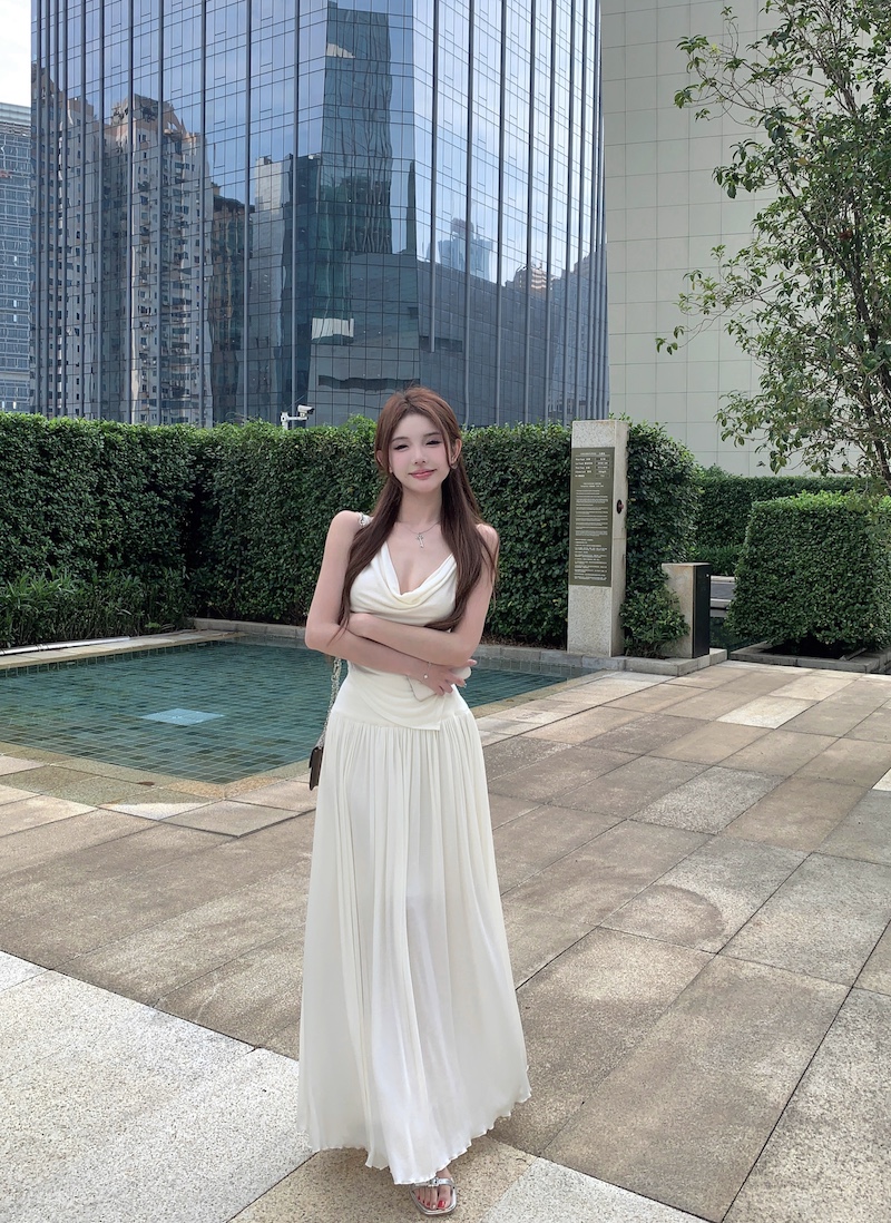 Real shot, slim and drooping collar suspender top + modal high waist skirt suit