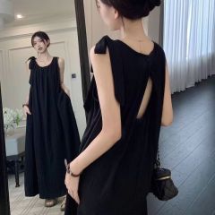 Sleeveless halter neck suspender dress for women 2025 new summer French vest beach skirt seaside vacation long skirt