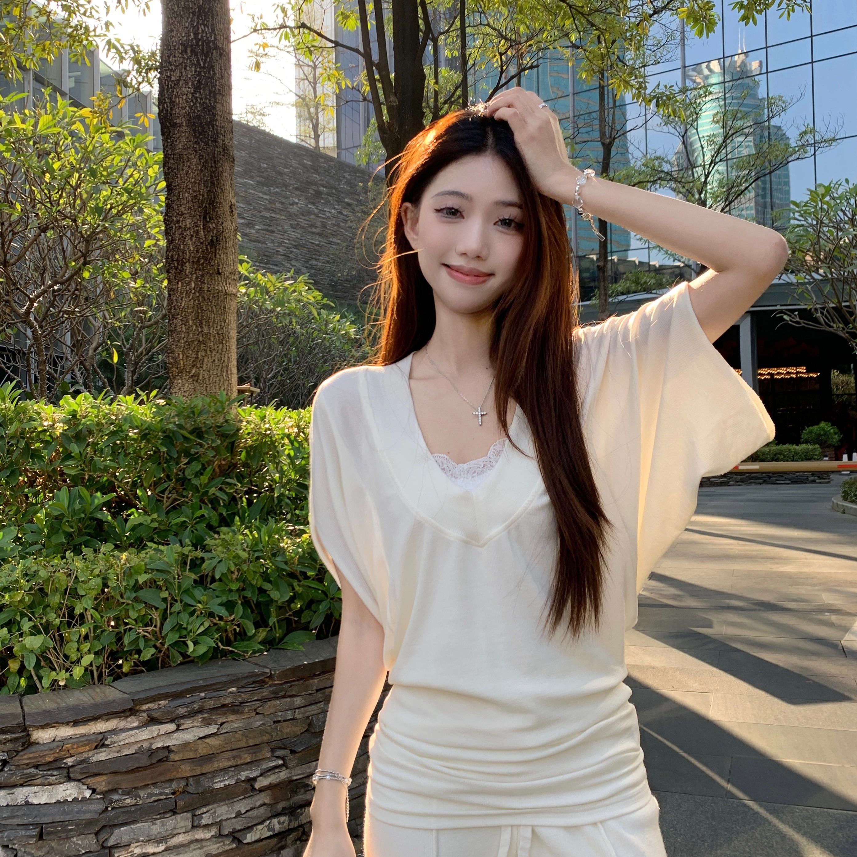 260g Korean cotton slack and lazy style loose V-neck short-sleeved T-shirt for women