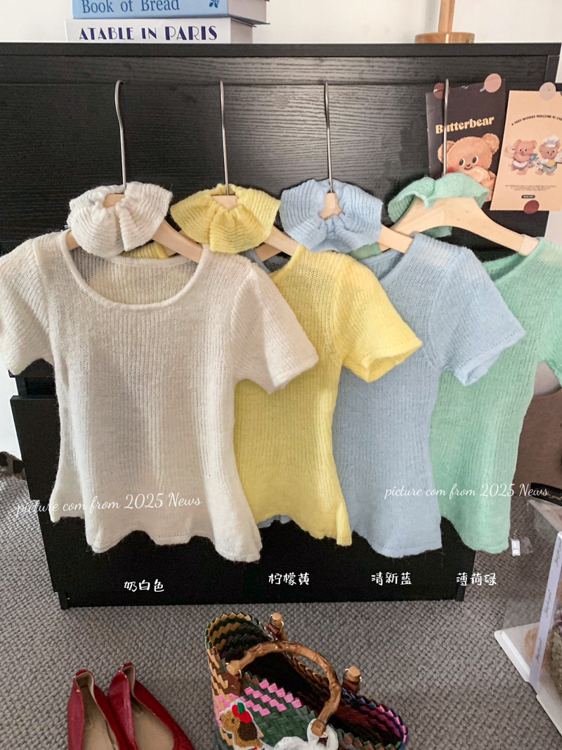 Real photo of solid color thin sweater for women 2025 gentle white waist-hugging short-sleeved T-shirt top