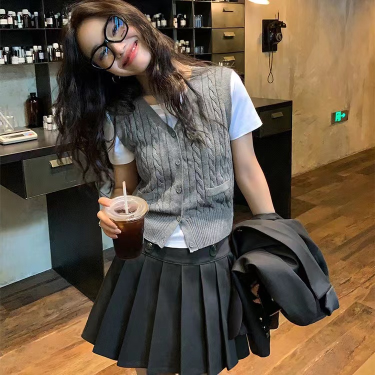 HEYGIRL黑哥 布蘭頓高校 老錢風V領針織開衫女秋氣質無袖馬甲背心
