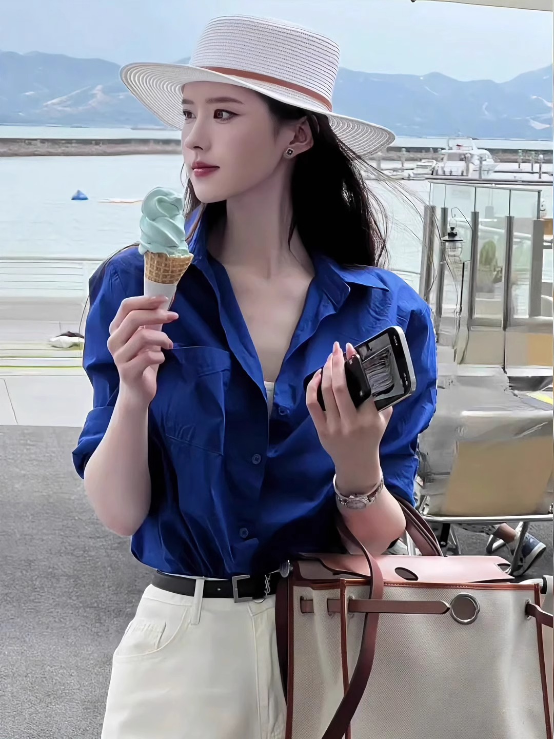 Klein blue temperament Polo neck long-sleeved shirt for women casual base high-end layered white and blue sunscreen shirt