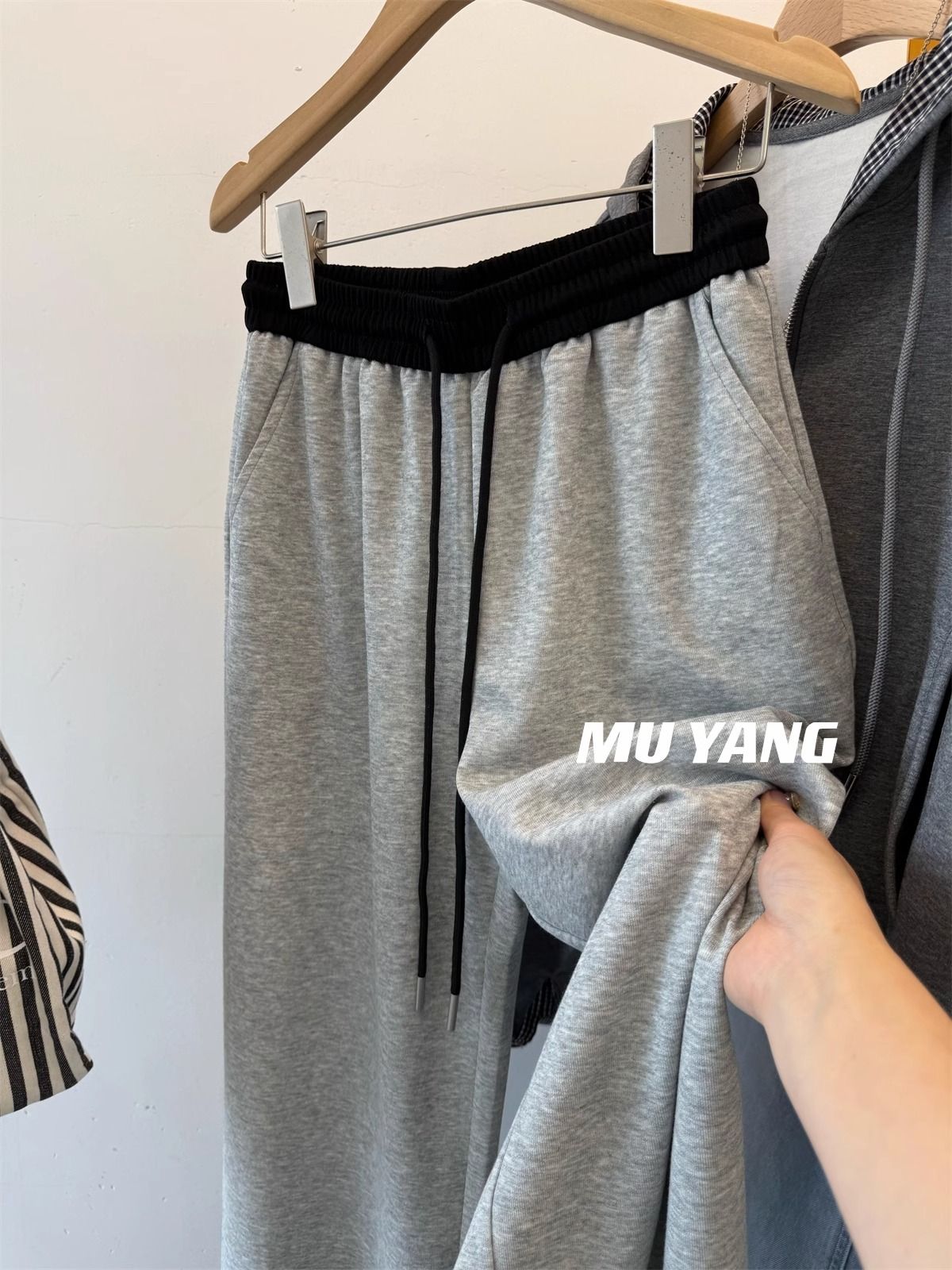 Extra large size 300 catties pear-shaped treasure pants contrasting color waist drawstring straight casual pants women's sweatpants loose trousers spring and autumn