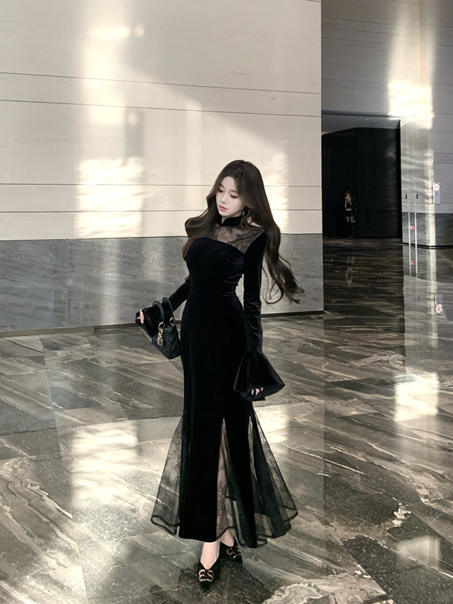 Real shot of retro sexy black slim lace spliced ​​velvet step-by-step lotus cheongsam dress for women