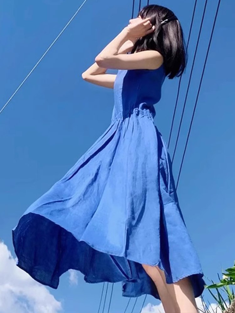 2025 new small French sleeveless dress summer women's seaside vacation blue long skirt suspender skirt