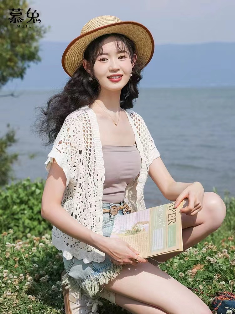 韓國短袖V領洋氣鏤空小眾設計單排扣開衫襯衫上衣女