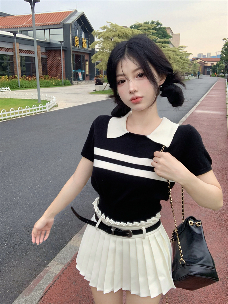 天貓質量翻領短袖t恤女夏季2025新款撞色修身設計感短款上衣