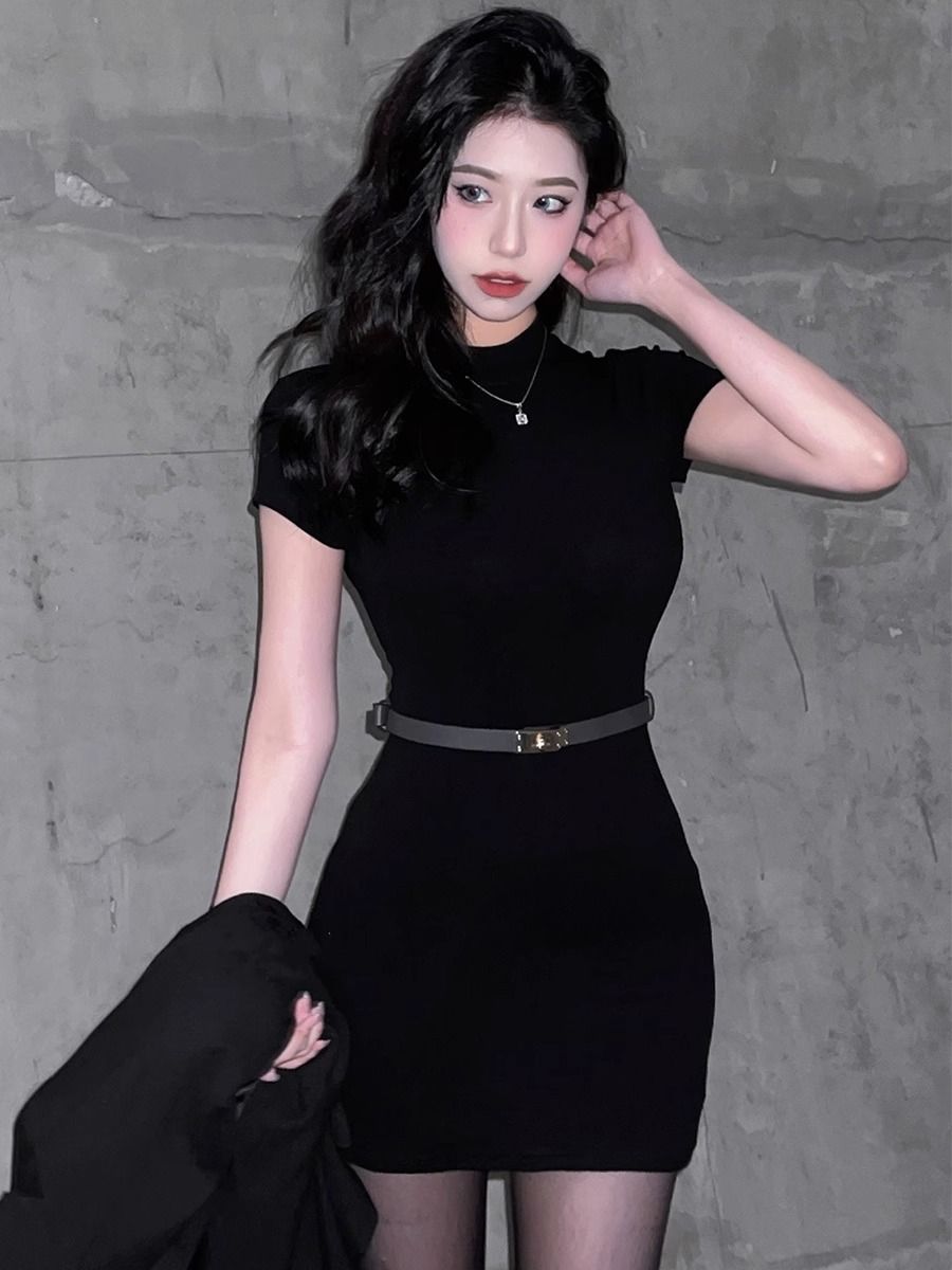名媛氣質半高領黑色連衣裙女2025春季新款高級感收腰顯瘦包臀裙子