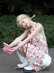 French romantic floral lace V-neck dress for women 2025 summer petite design sense youthful short-sleeve spaghetti strap dress