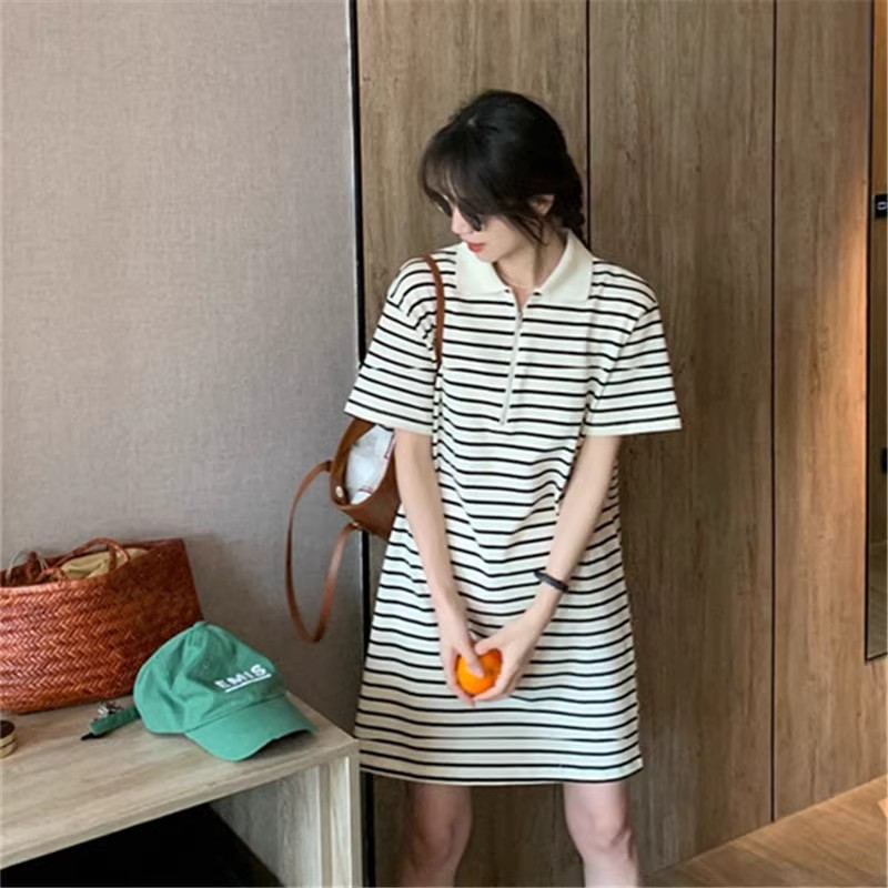 2025 new French casual dress for women in summer loose slim skirt light luxury high-end striped polo skirt