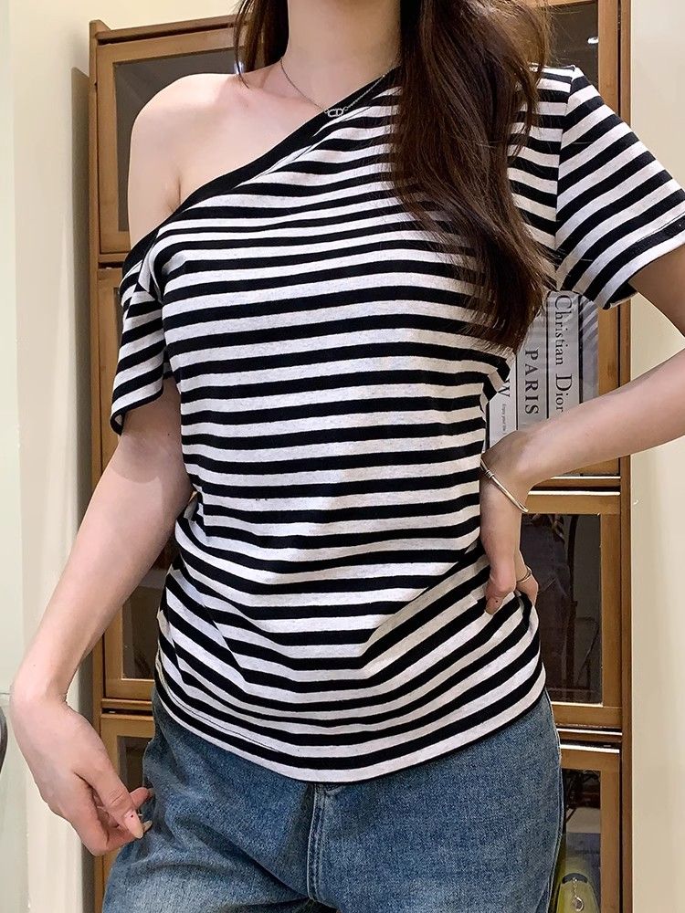 慵懶風斜領露肩短袖條紋T恤2025新款顯瘦百搭設計感上衣女潮