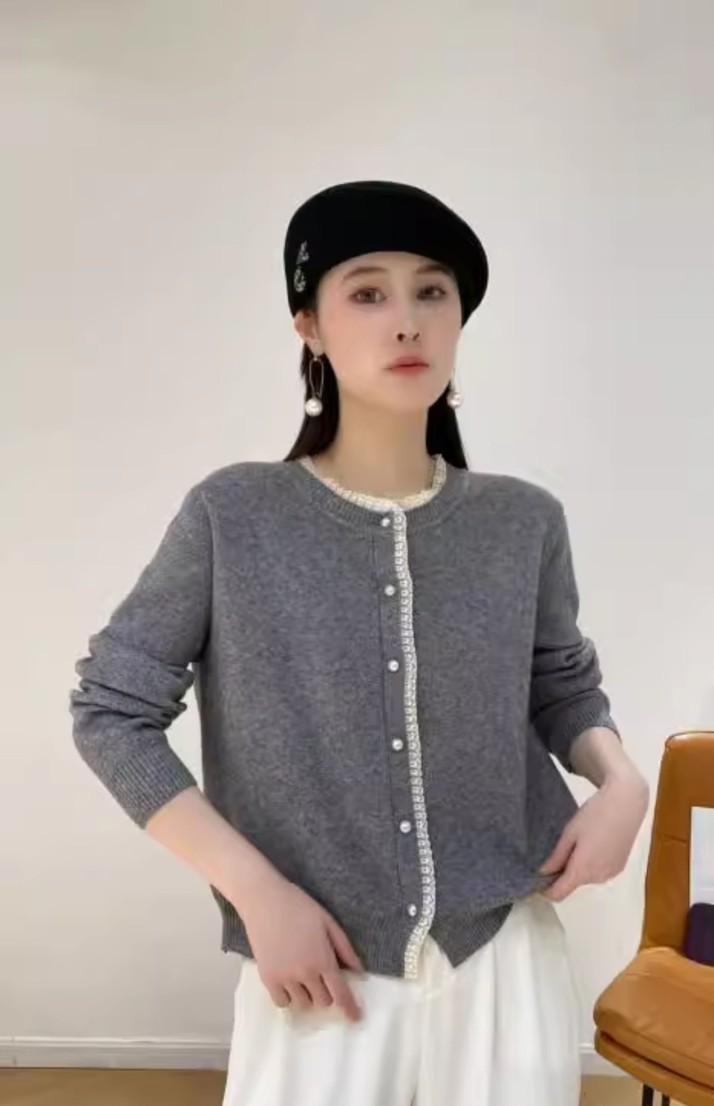 Xiaoxiangfeng lace knitted cardigan round neck single-breasted sweater 2025 spring and autumn fashionable top