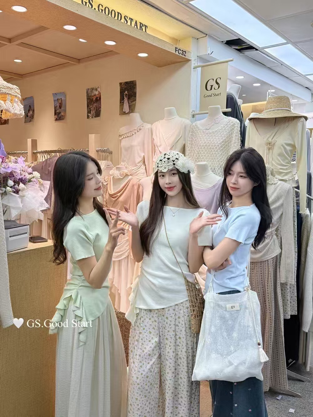 New product oxygen sweet girl spring and summer lotus leaf streamer design multi-color short-sleeved knitted sweater