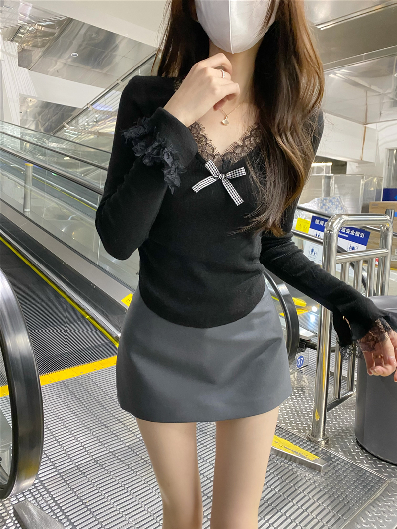 Real photo of the pure and sweet hot girl in early spring lace ballet style thin knitted sweater