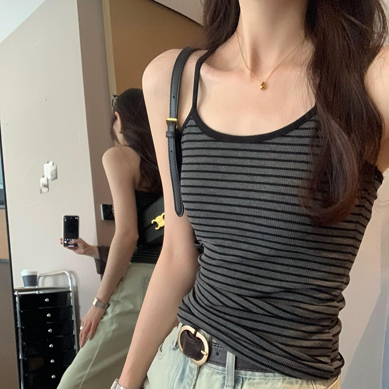 Real photo of hot girls black striped sleeveless vest 2025 new style women's outer and inner bottoming suspender top