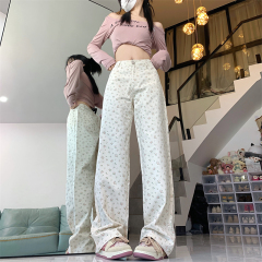 實拍甜美碎花直筒牛仔褲女春季新款寬鬆高腰顯瘦休閒百搭闊腿褲