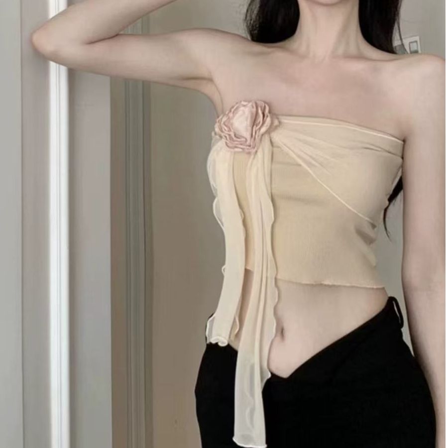 Pure sexy hot girl one-shoulder three-dimensional flower tube top for women Xia Mei wears a short collarbone base shirt