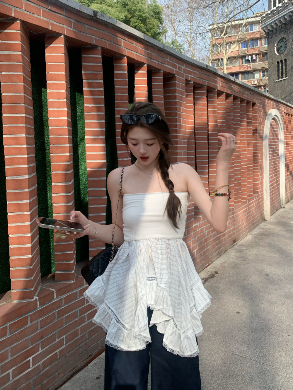 Real shot, irregular design and strapless skirt, two women's lace spliced ​​high-end top