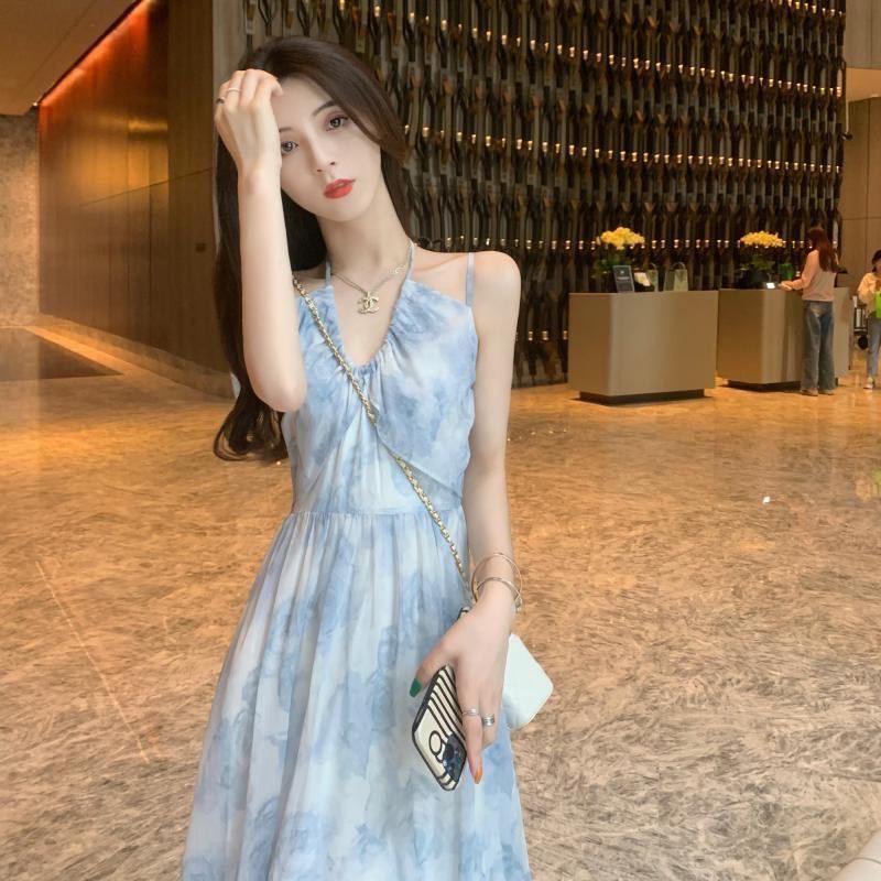 Dress 2025 summer new style stylish high-end simple French niche skirt