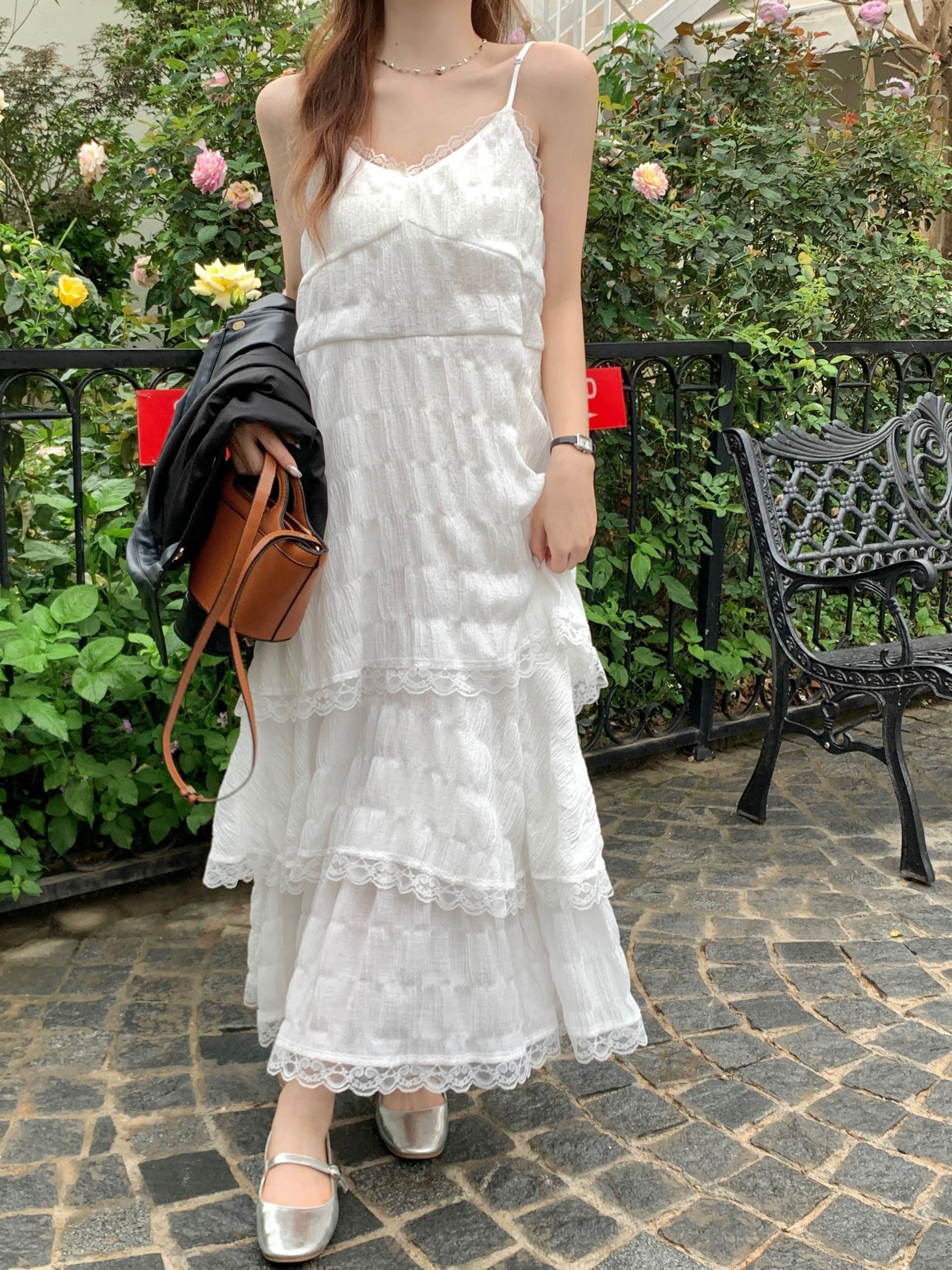 法式白色連衣裙女夏季新款海邊度假沙灘裙純欲無袖吊帶裙子女