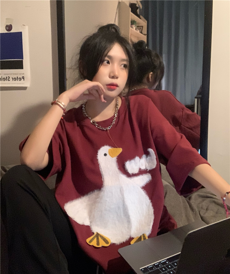 Real shot 6535 cotton big white goose cute top niche design short-sleeved T-shirt couple summer