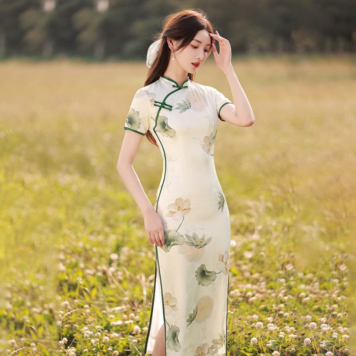 Cheongsam new 2025 women's summer high-end new Chinese style simple and elegant Zen tea clothes young and high-end