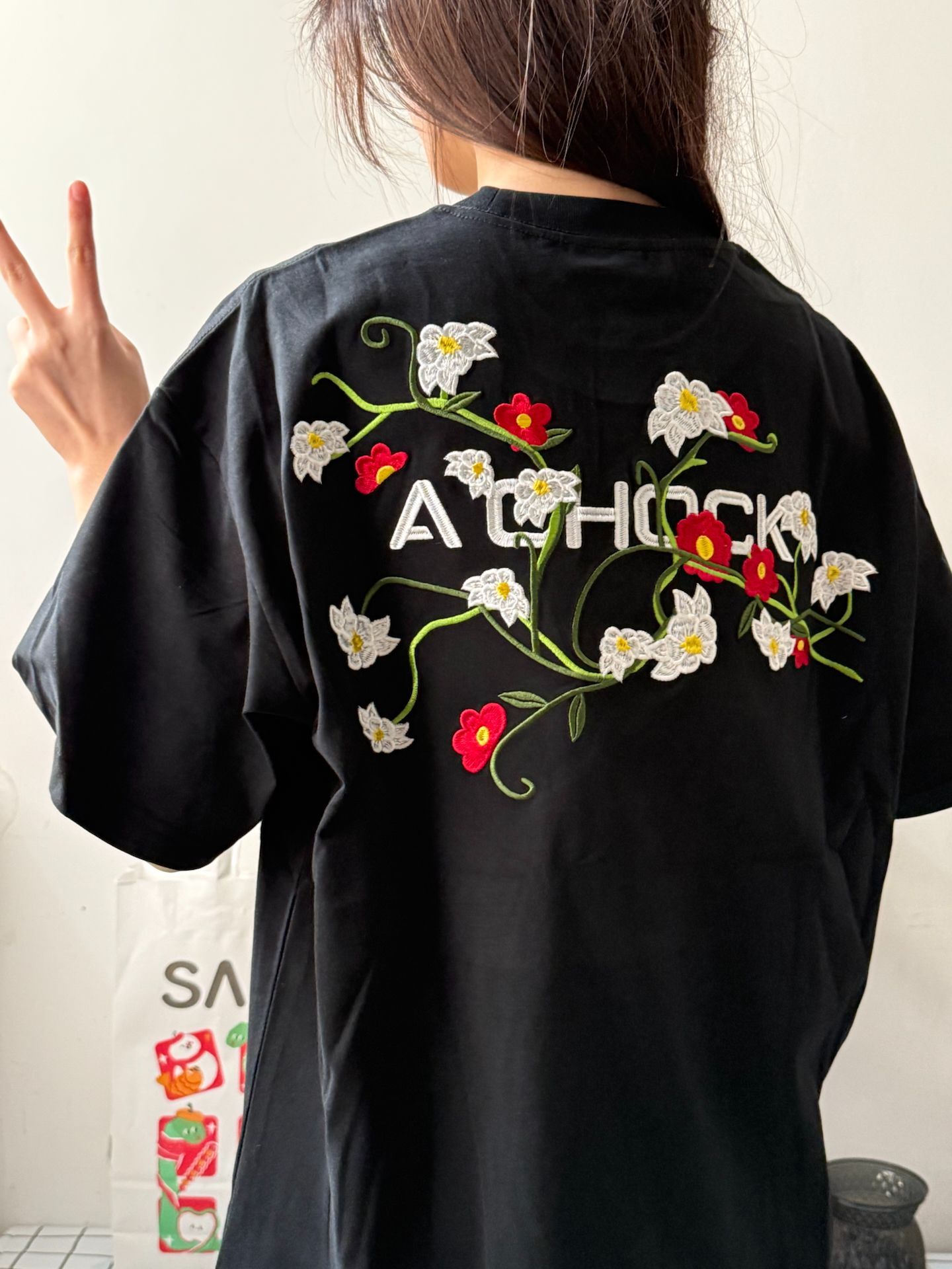原版做工  刺繡 21支210克純棉 螺紋領+包邊拉肩
