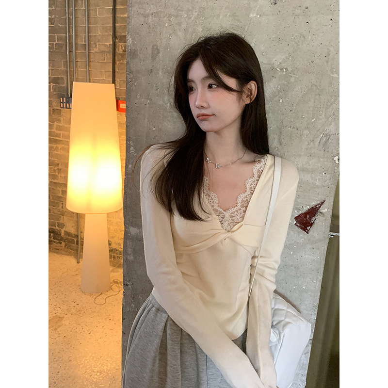 慵懶風秋冬新款高級設計感V領套頭小眾復古蕾絲長袖T恤上衣女