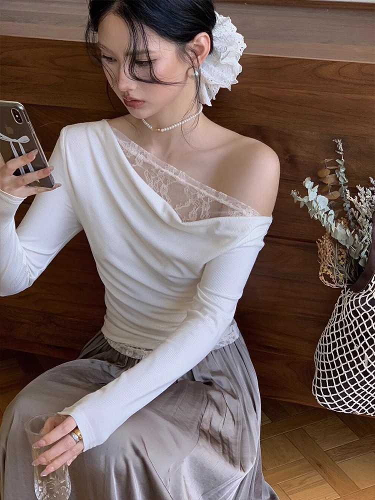 Lace spliced ​​off-shoulder base shirt T-shirt for women Spring and Autumn new design slim fit and slim inner short top trendy