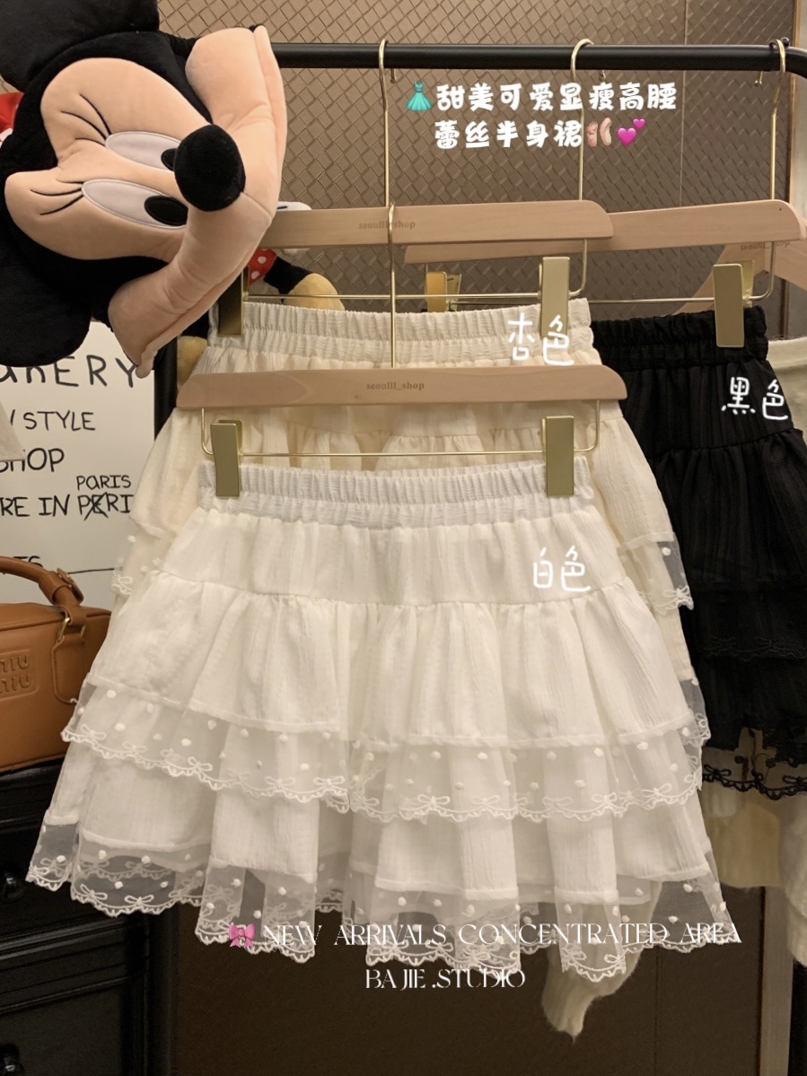 Real shot, the new Korean style of early spring, design, high-waisted lace spliced ​​sweet cake puffy skirt