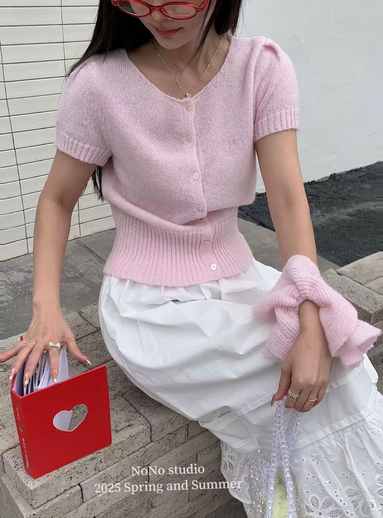 Gentle temperament, age-reducing single-breasted short-sleeved shirt for women, new spring knitted cardigan, hair ring