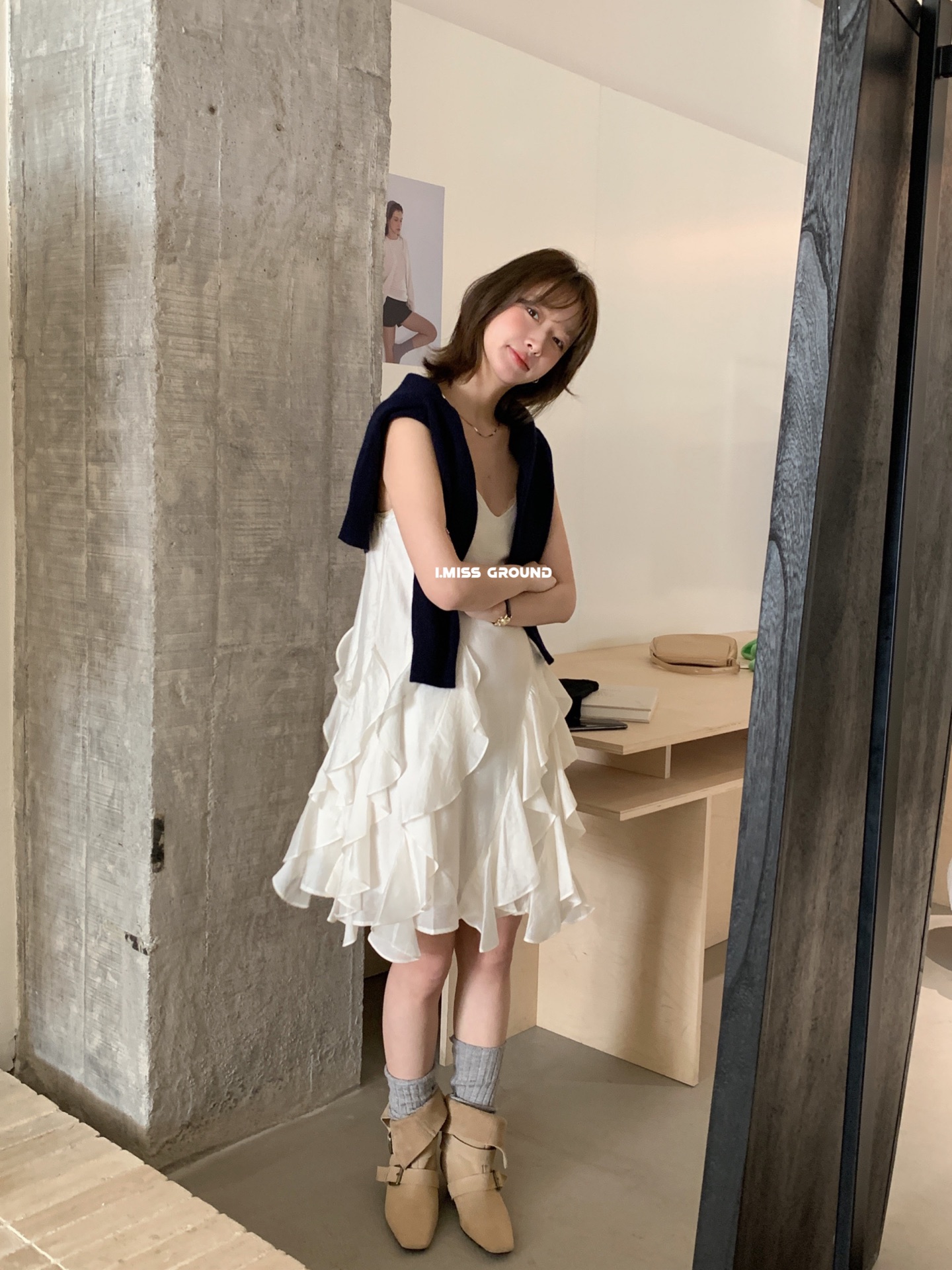 蕾絲荷葉邊吊帶裙女2025春季新款內搭小個子a字短款娃娃裙
