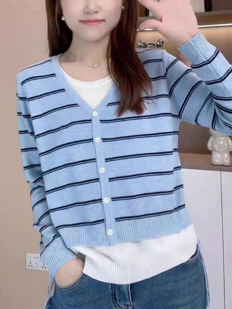 New spring 2025 women's clothing design niche high-end tops lazy style winter outfit
