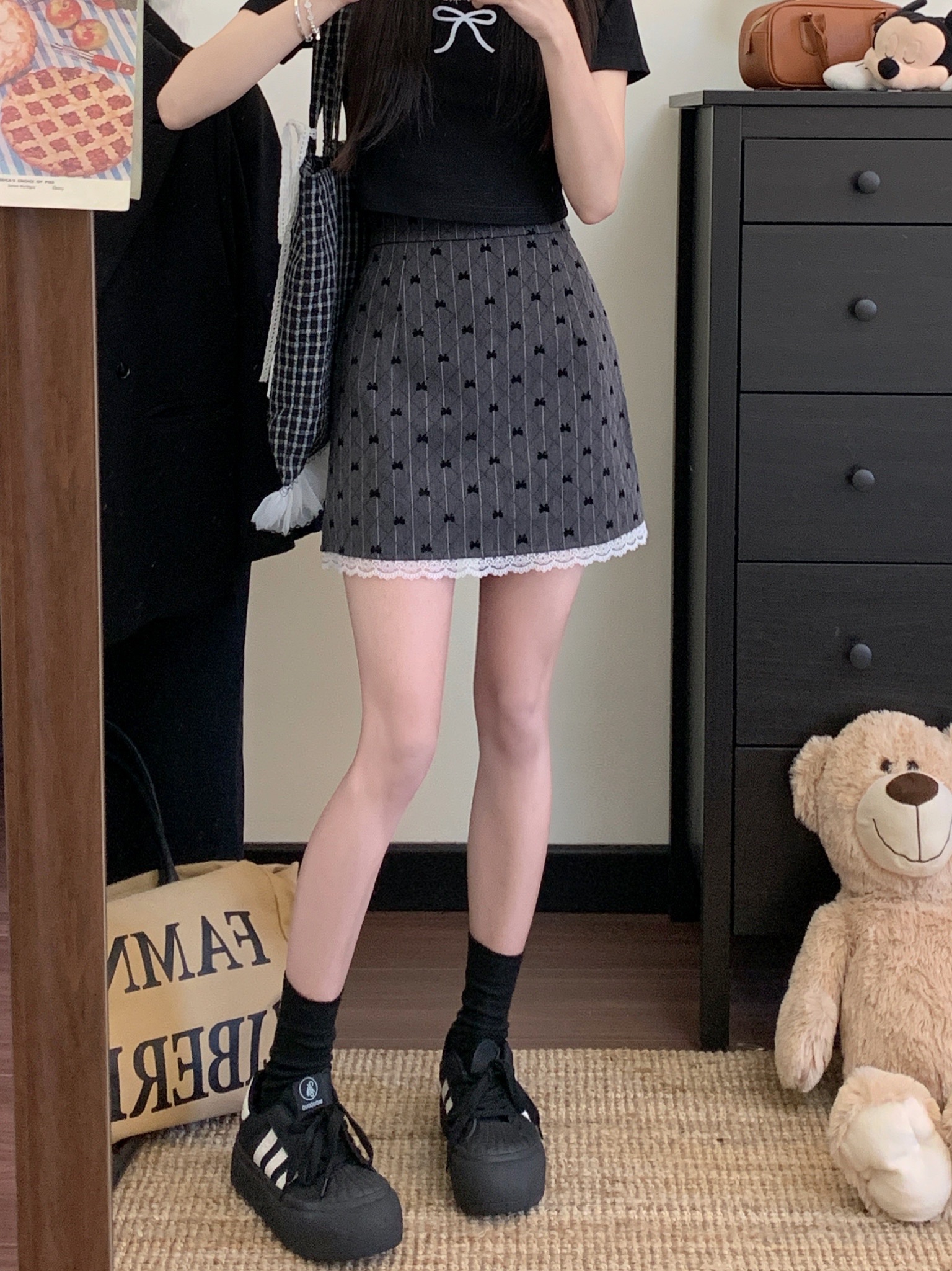 Real shot~ New early spring slim high waist slim bow lace-edged high-waist suit skirt