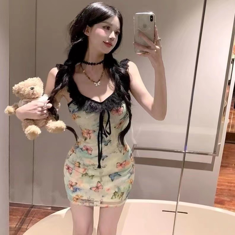 Pure butterfly printed straps suspender dress for women in summer new sweet and spicy waist-hugging vacation casual skirt