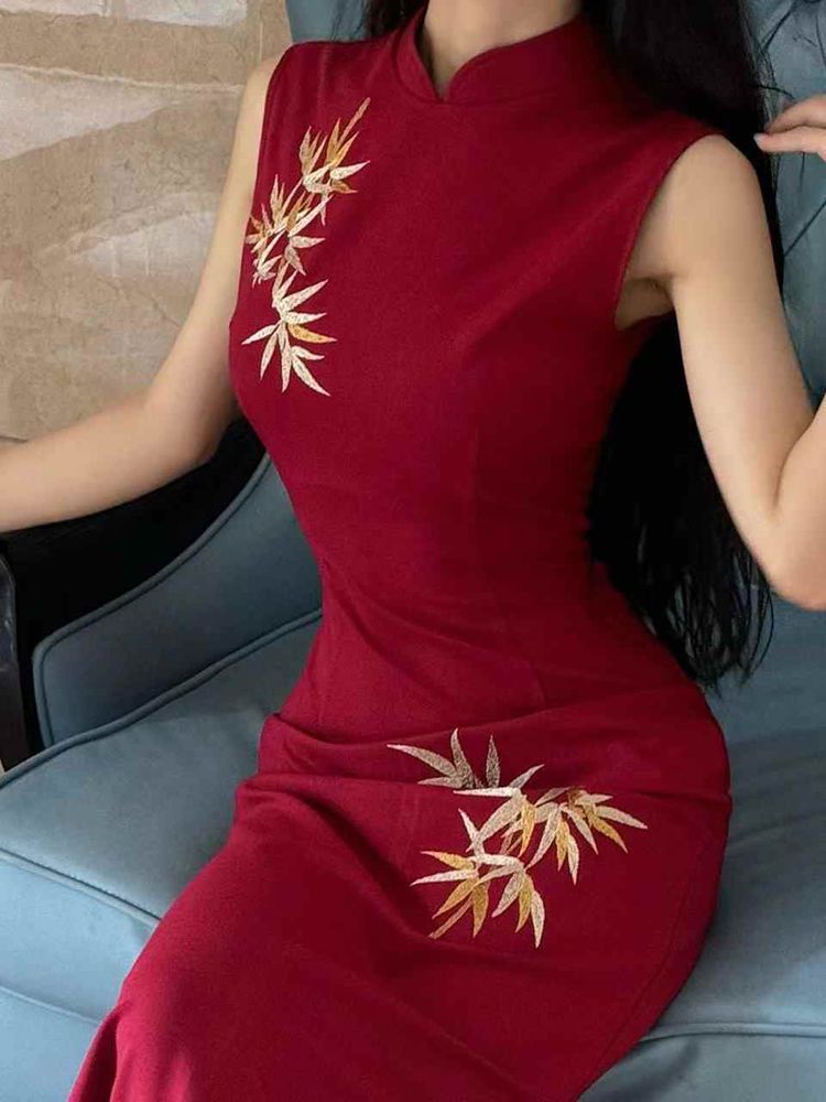 紅韻竹無袖款新中式民國修身重工刺繡旗袍連衣裙2025夏季新款日常