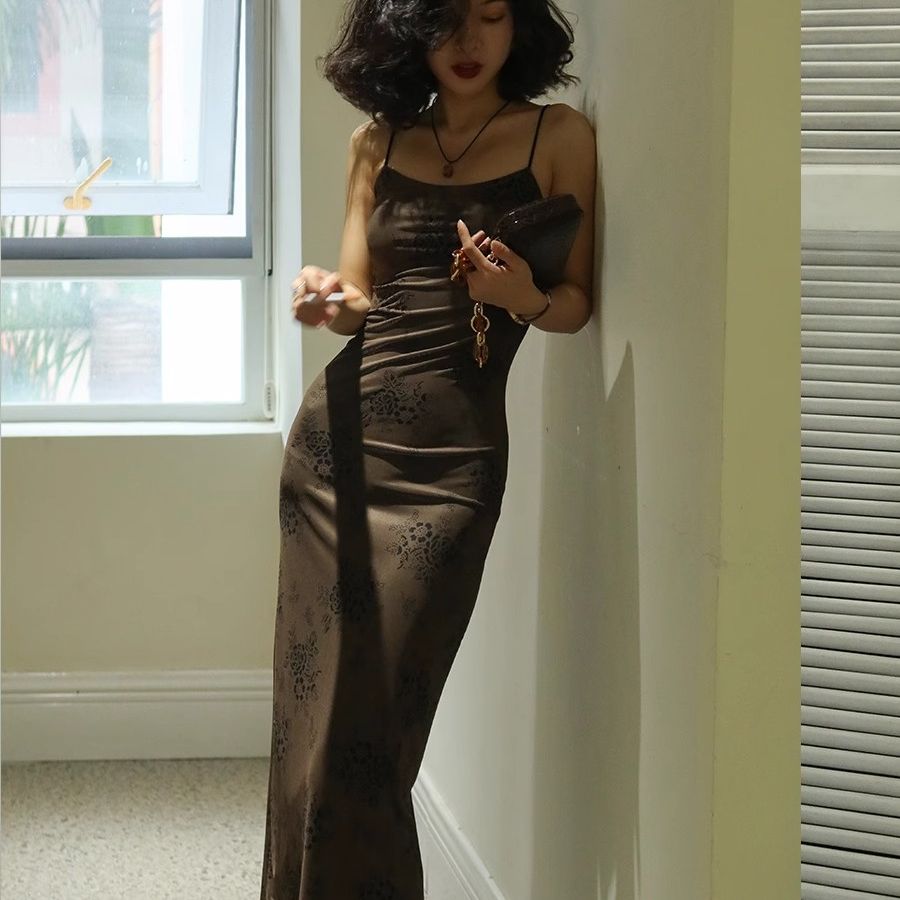 2025 new summer student retro Hong Kong style slim hip-pack temperament sexy mesh suspender rose dress trendy