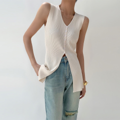 French V-neck sleeveless ice silk knitted top for women mid-length 2025 summer knitted cardigan vest thin vest
