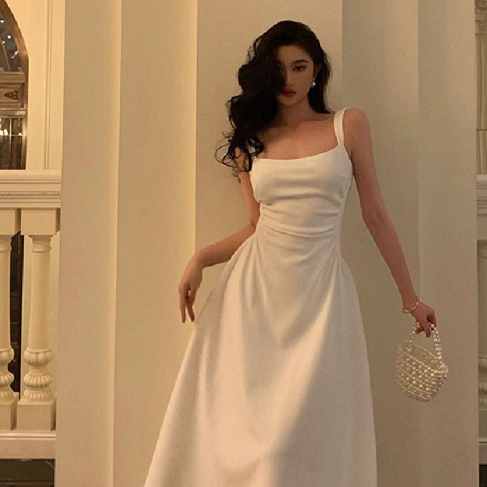 2025 new French slim waist slim niche design dress high-end long skirt for women