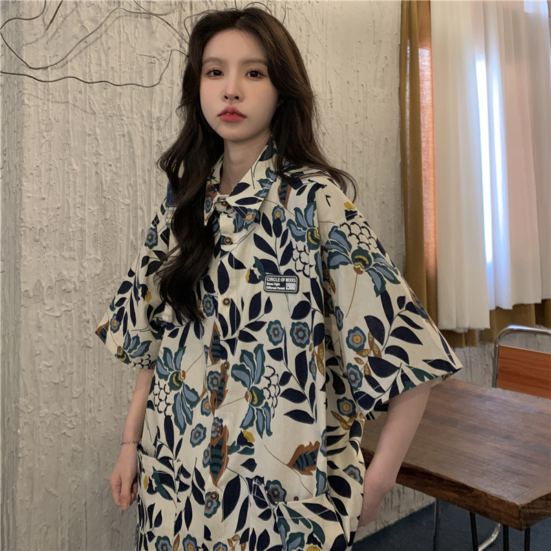 Real shot of 100% polyester fiber Harajuku Japanese loose short-sleeved jacket floral shirt for men and women summer