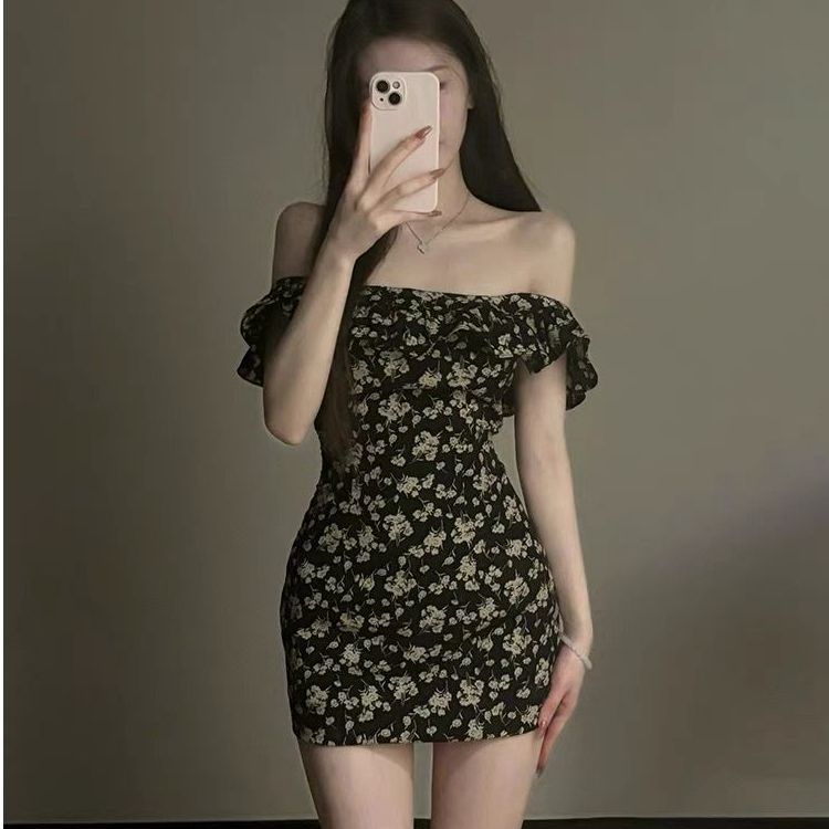 Sweet and spicy pure sexy hot girl one-shoulder floral dress for women in summer new slim fit slim hip short skirt