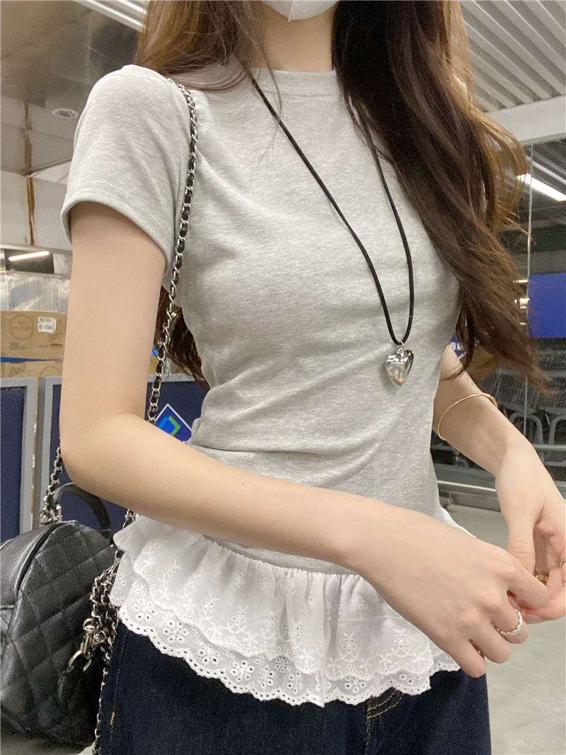 Real shot of gentle sweet girl style design lace spliced ​​short-sleeved T-shirt with small white slim fit and slim