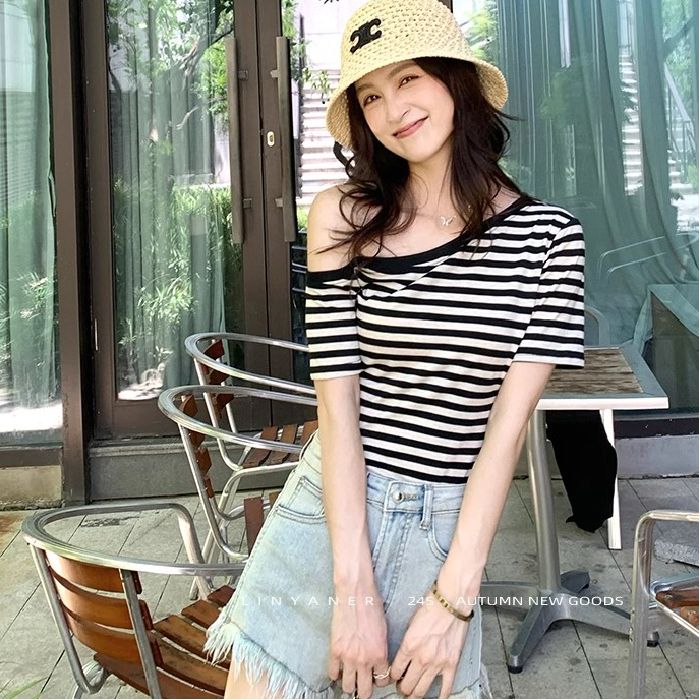玖玖 韓系黑白條紋斜肩短袖T恤女夏季甜辣妹設計感小眾露肩上衣