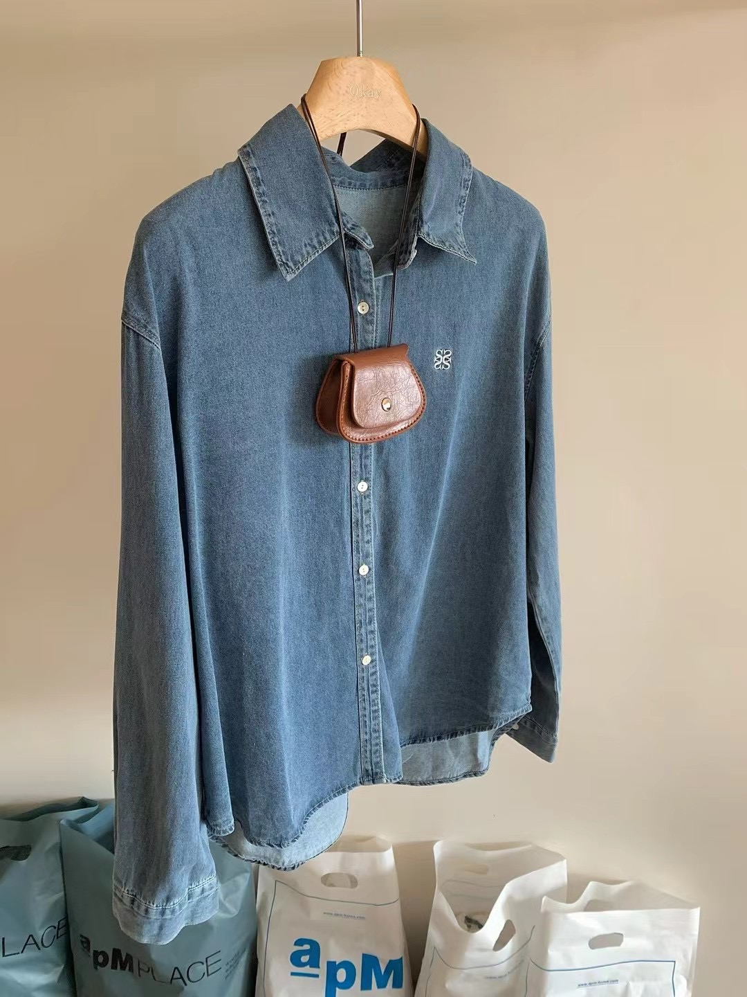 實拍～水洗刺繡牛仔襯衫2025春季港風寬鬆休閒疊穿長袖襯衣