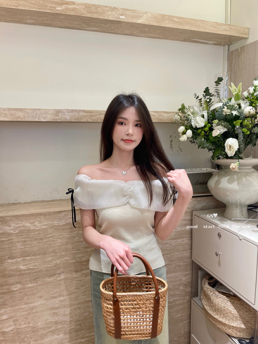 2025 summer new pure and high-end design slim one-shoulder temperament hot girl short shirt top