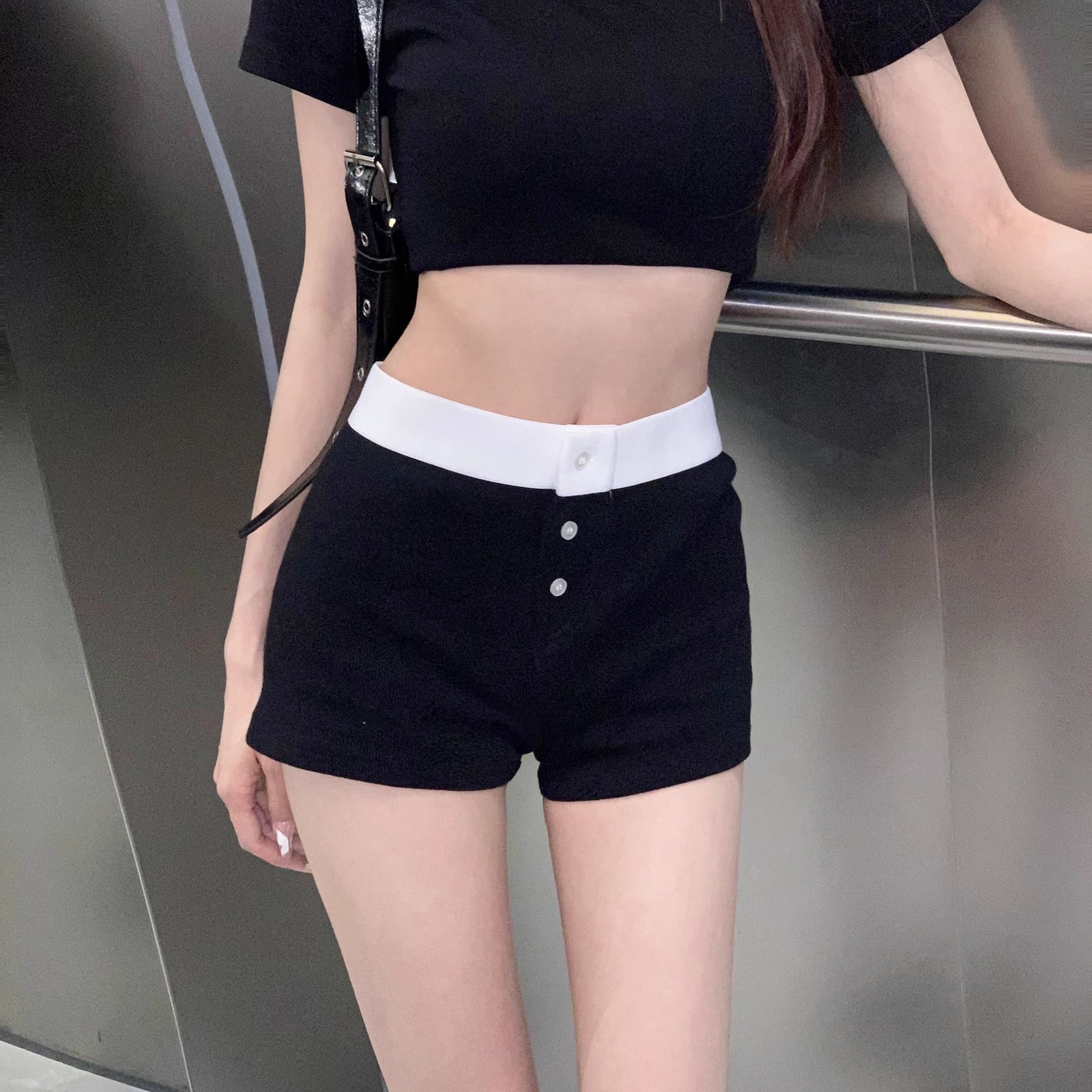 彈力短褲女修身顯瘦A字熱褲包臀撞色拼接百搭休閒褲子女