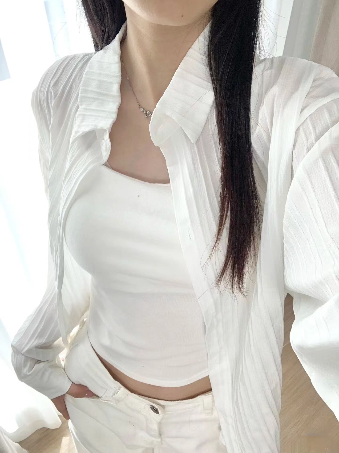 Summer thin high-end white sunscreen shirt wears women's fashionable temperament loose and versatile striped shirt trendy