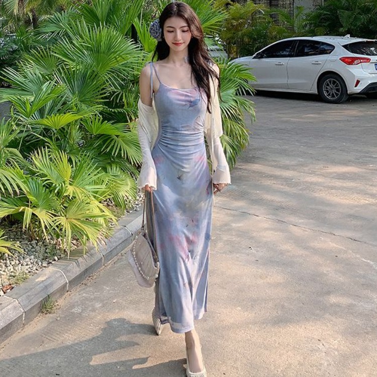 Butterfly oil painting printed suspender skirt for women 2025 summer new slim and slim temperament dress with hip-covering long skirt